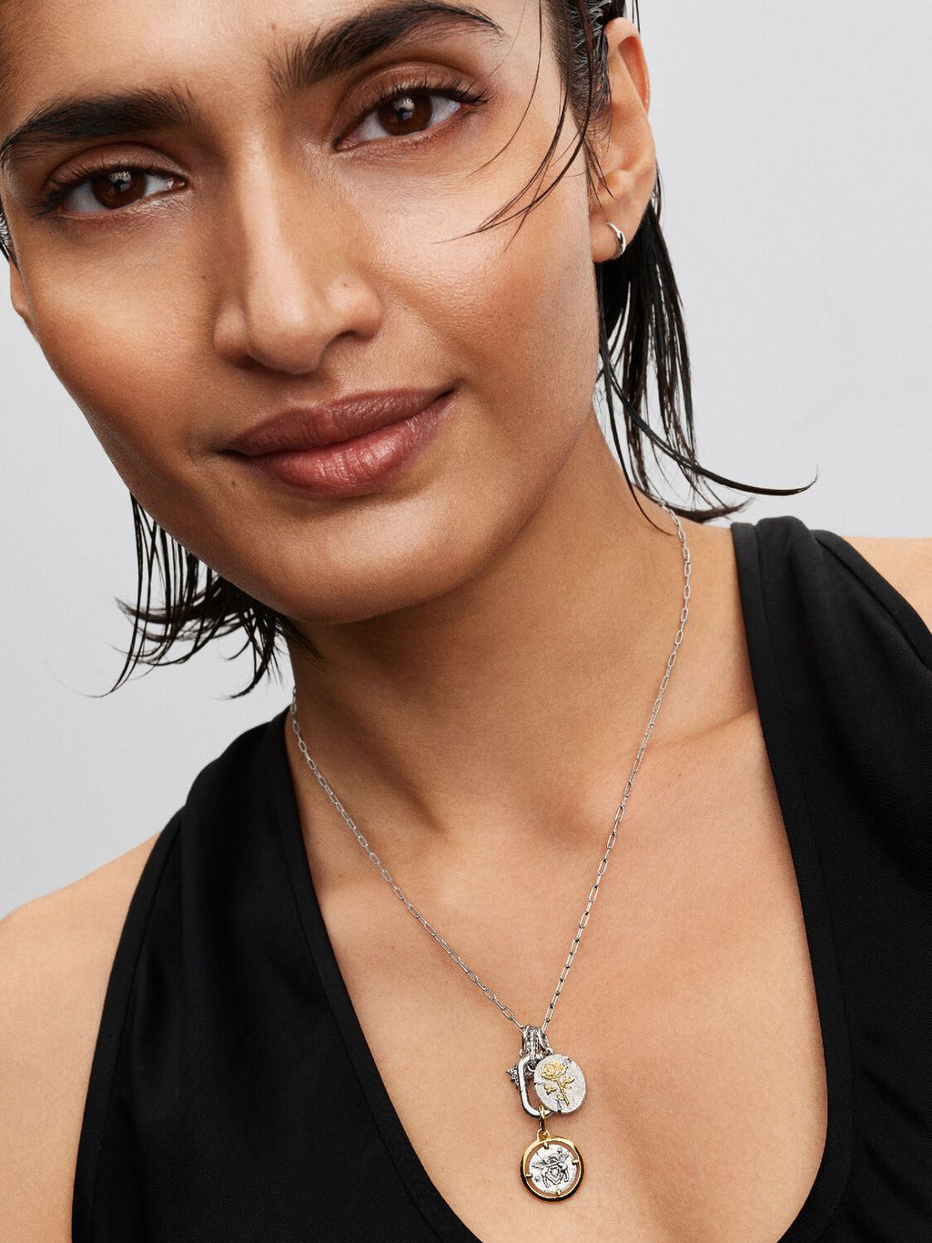 Rose Medaillon-Charm Sterling-Silber, 14 Karat Vergoldung