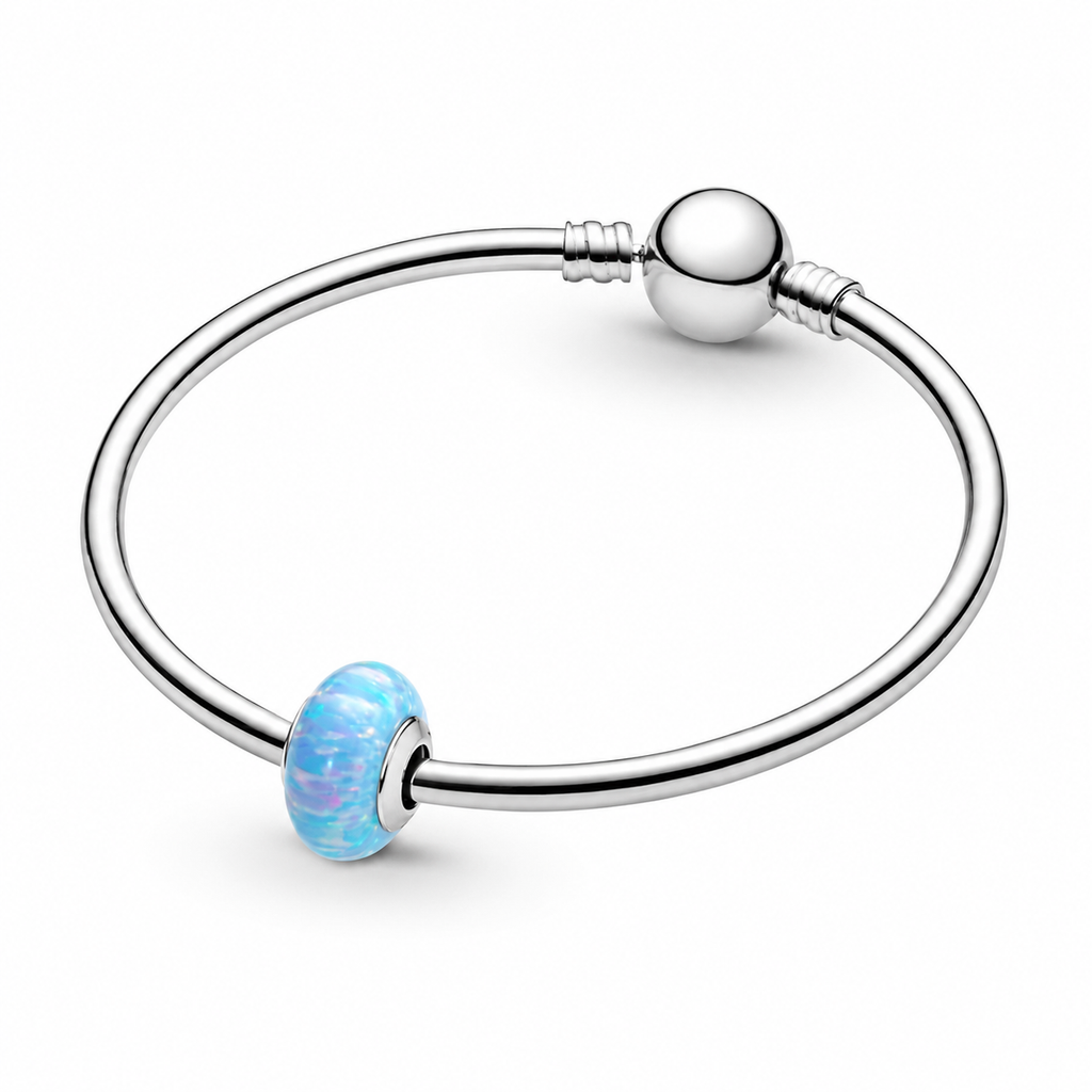 Charm Schillernder Ozeanblauer Synthetischer Opal Silber