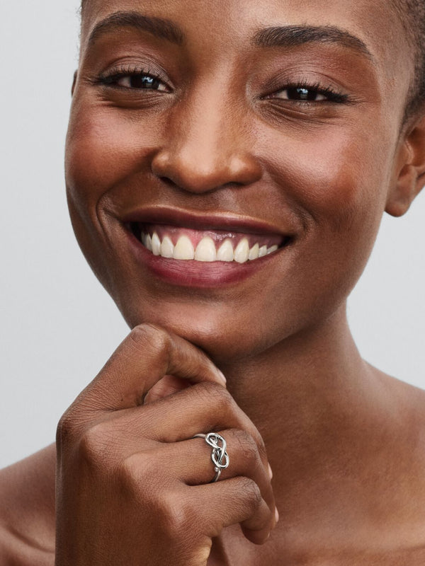 Unendlichkeitsknoten Ring
